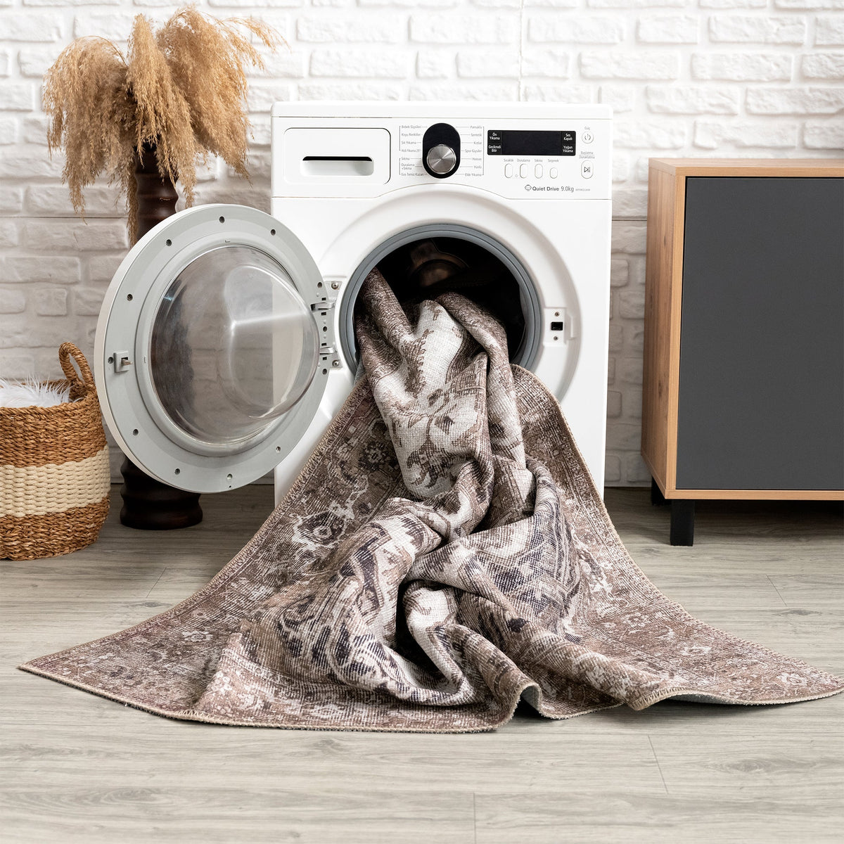 Ionia IO-08 Traditional Washable Rug | BROWN/BLACK | Non-Slip