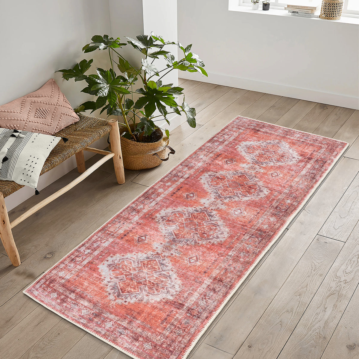 Ionia IO-65 Traditional Medallion Pink Rug