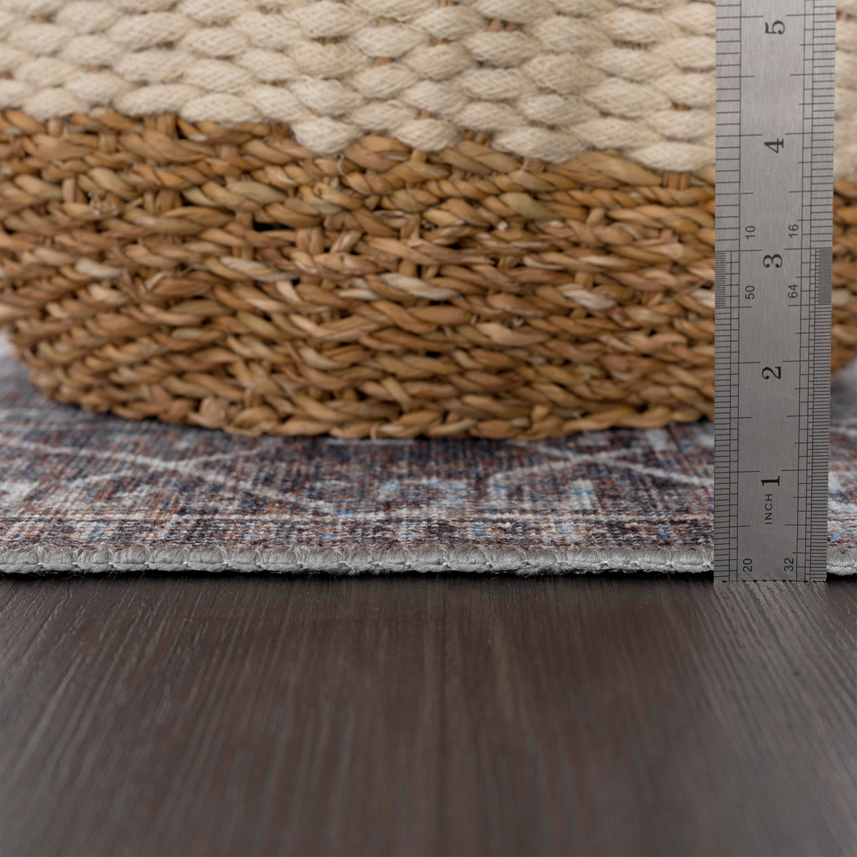 Ionia IO-04 Traditional Washable Rug