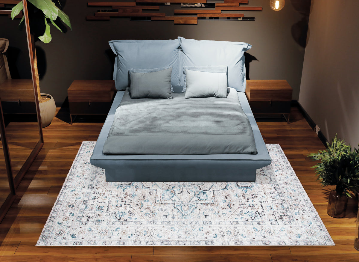 Caria CR-06 Traditional Persian Seashell / Teal Blue Rug