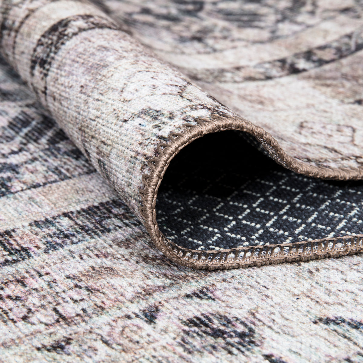 Ionia IO-36 Traditional Washable Rug | Non-Slip