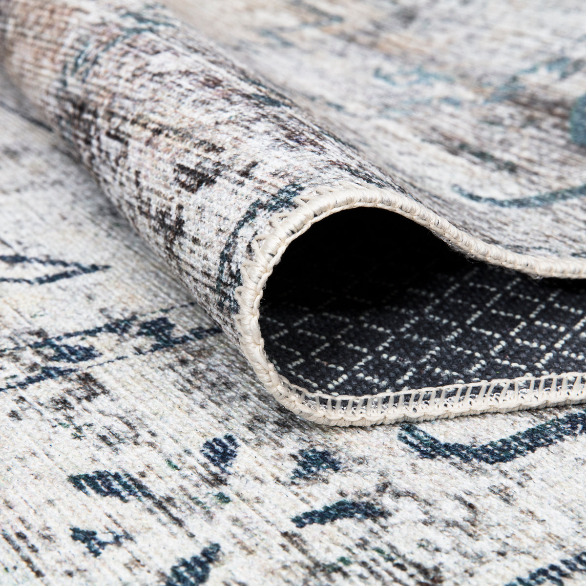 Ionia IO-31 Traditional Wahable Persian Rug | Non-Slip