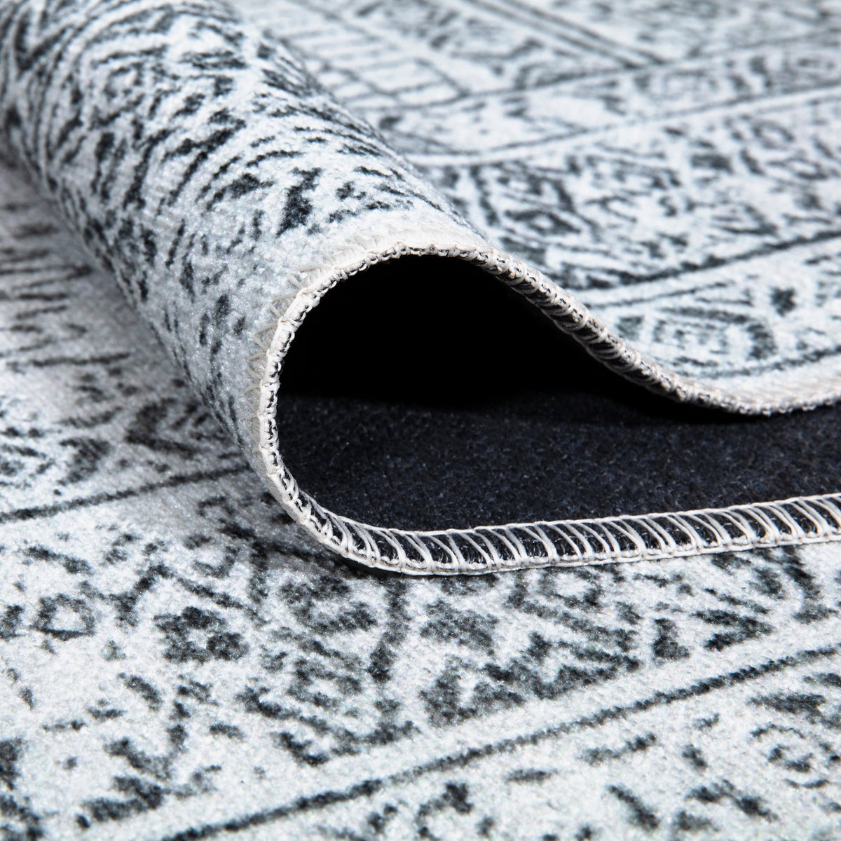 Caria CR-20 Geometric Washable Rug | Non-Slip