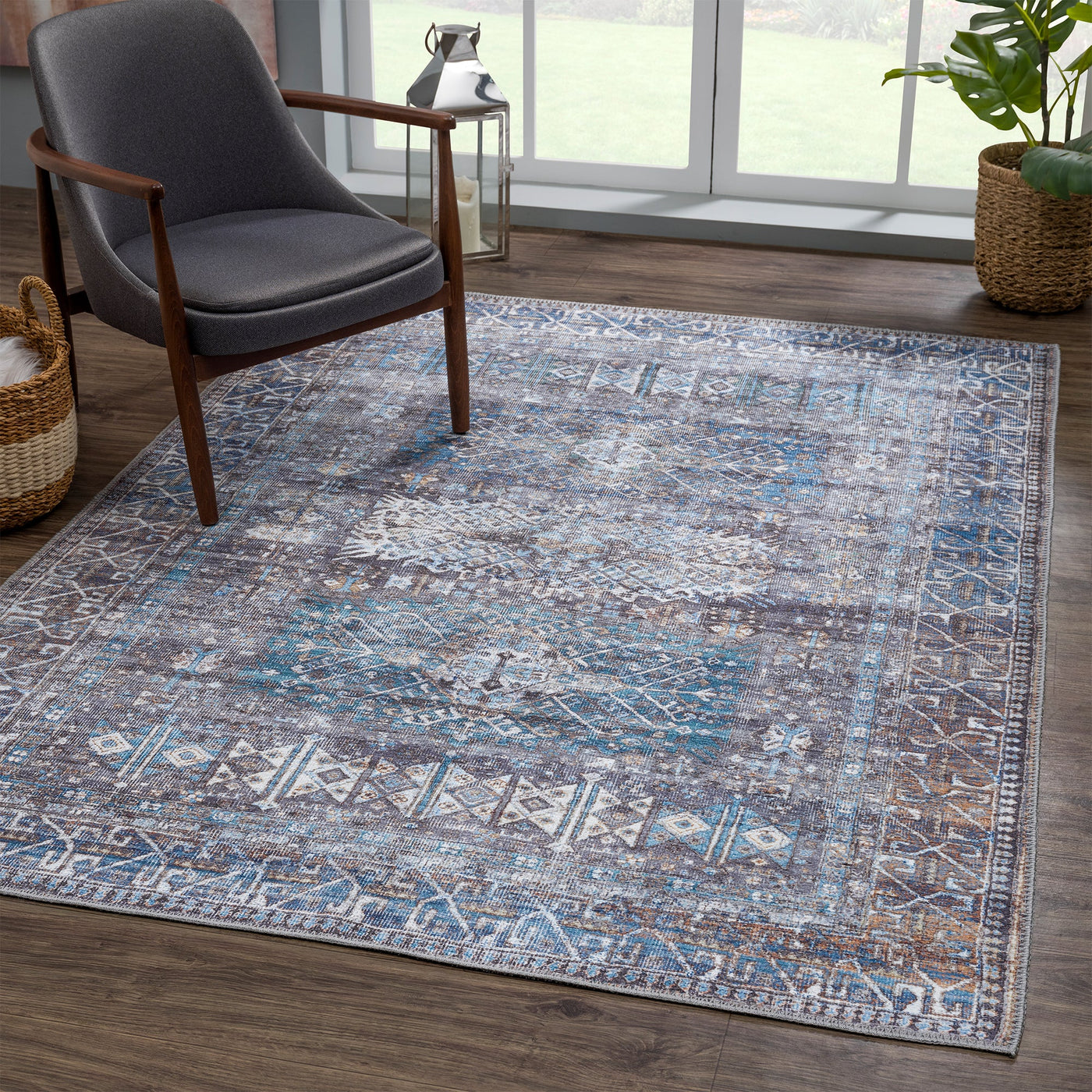 Ionia IO-04 Traditional Washable Rug