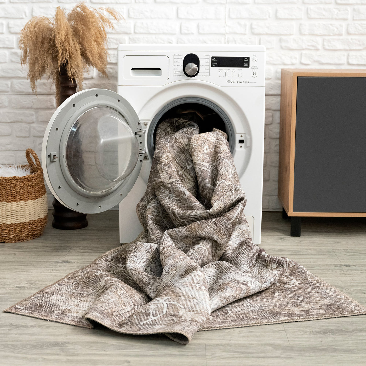 Ionia IO-07 Traditional Washable Rug