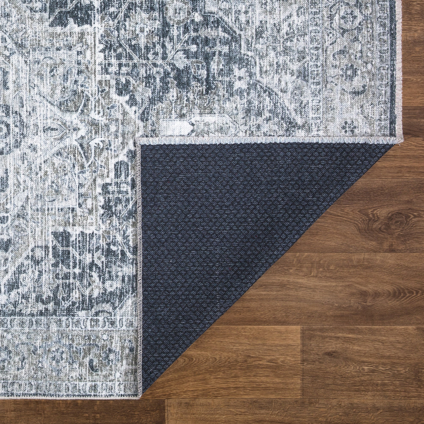 Caria CR-10 Traditional Washable Rug | Non-Slip