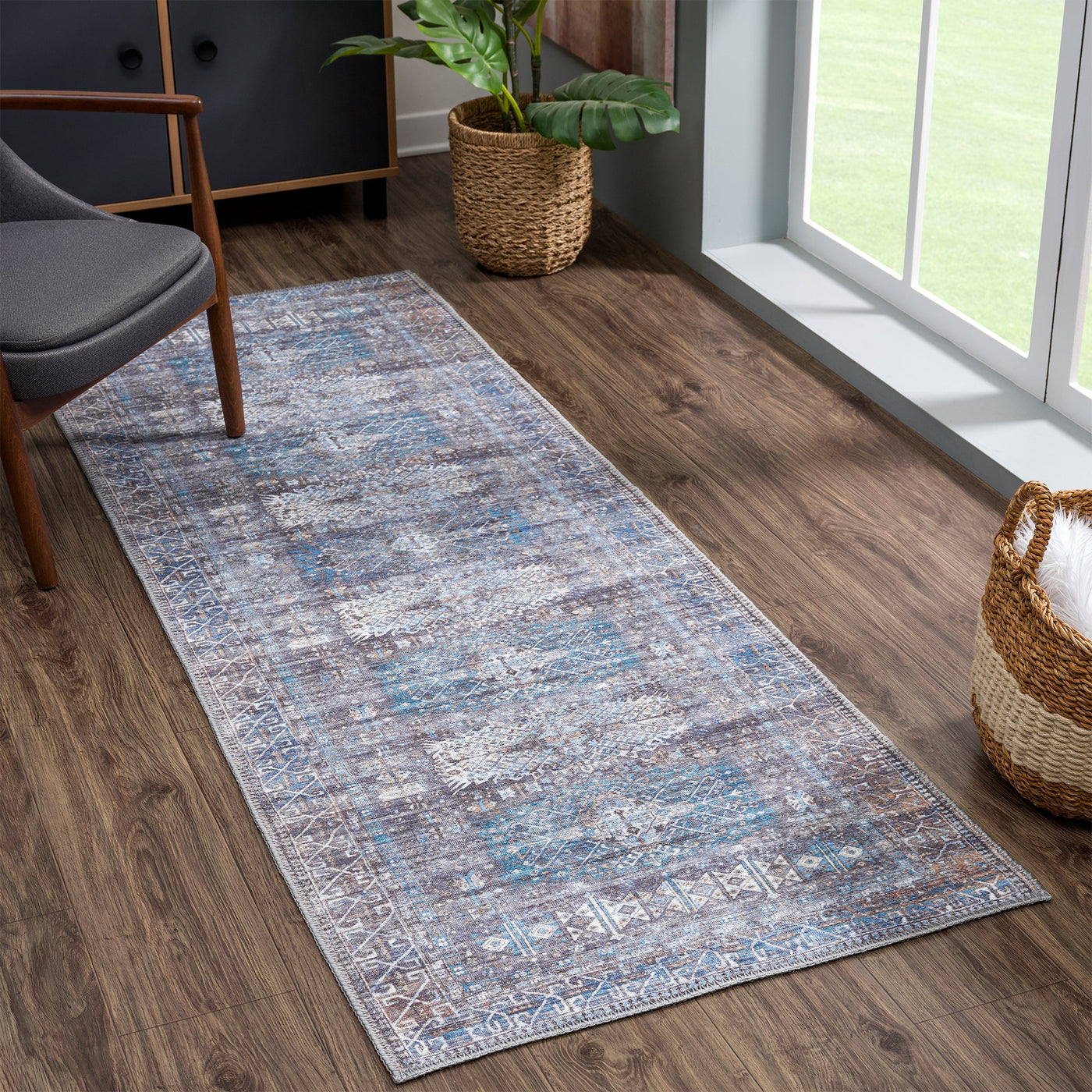 Ionia IO-04 Traditional Washable Rug