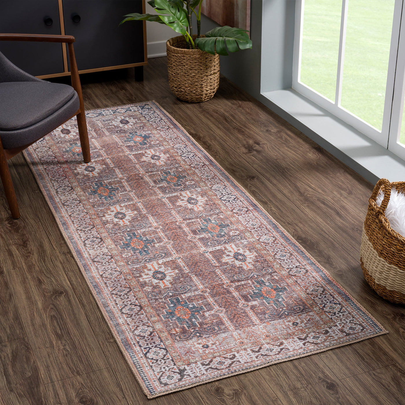 Ionia IO-10 Traditional Washable Rug