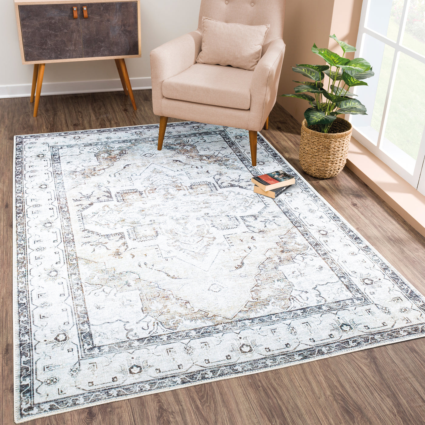 Ionia IO-35 Traditional Washable Rug | Brown/Beige/Charcoal | Non-Slip