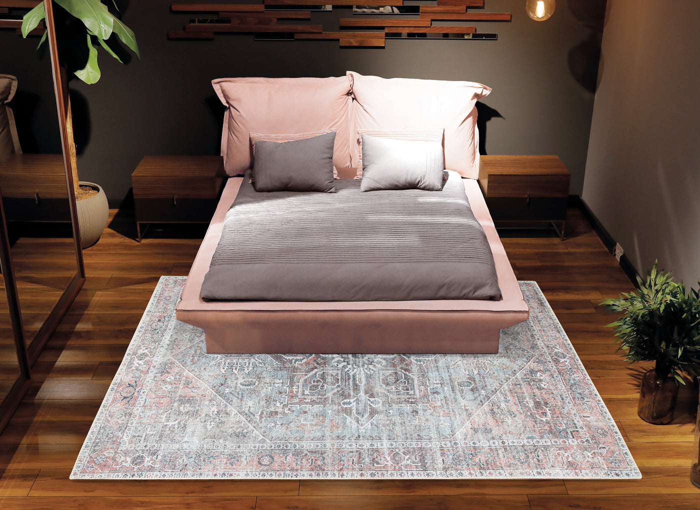 Ionia IO-41 Traditional Medallion Pink Rug